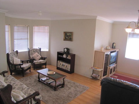 Ocean View Retreat - Accommodation QLD 5