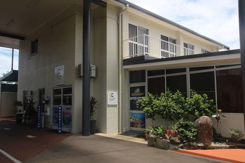 Barrier Reef Motel - Accommodation QLD 2