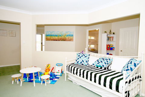 Anaheim Entertainer Deluxe - Accommodation QLD 1