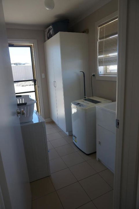 Far Away Escape - Accommodation QLD 5