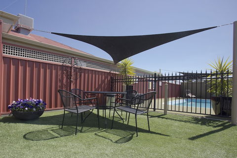 Horsham Country City Motor Inn - Accommodation QLD 6