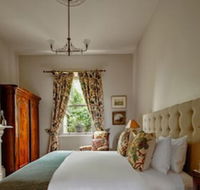 The Corinda Collection - Accommodation QLD