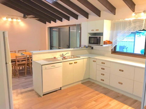 Kokomo - Accommodation QLD 2