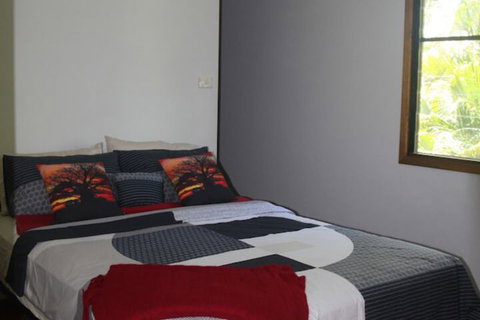 Beach House On Fox - Accommodation QLD 1