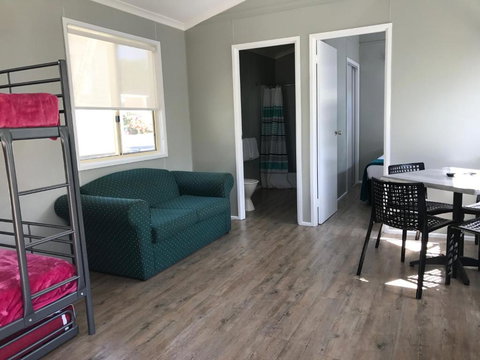 Kingfisher Caravan Park - Accommodation QLD 5