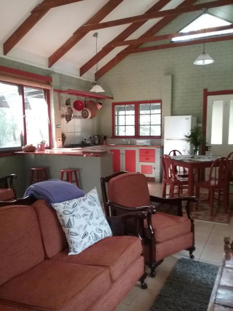 Narrawallee Creek Studio - Accommodation QLD 3