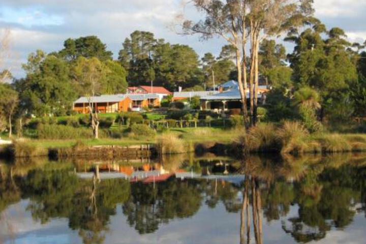 Nornalup WA Accommodation QLD