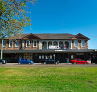 Swansea Hotel - Accommodation QLD