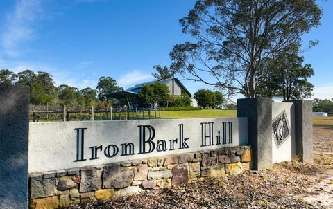 Ironbark Villa 2 - Accommodation QLD 4