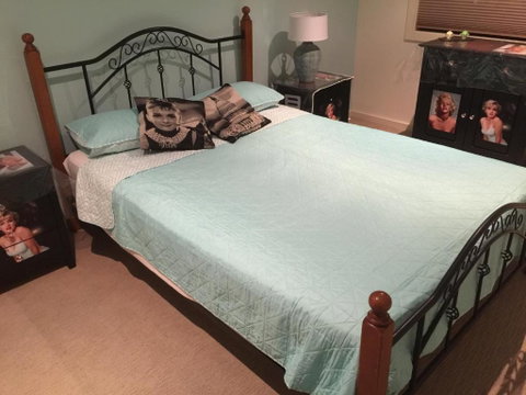 Paradise By The Bay - Accommodation QLD 1