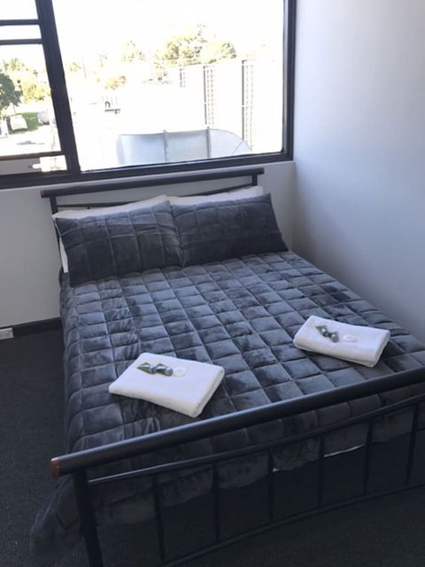 Panania Hotel - Accommodation QLD 4