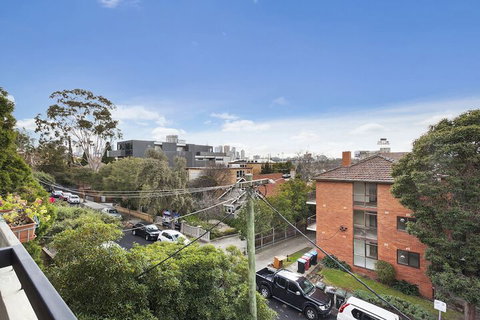 BOUTIQUE STAYS - Ace's Place - Accommodation QLD 3