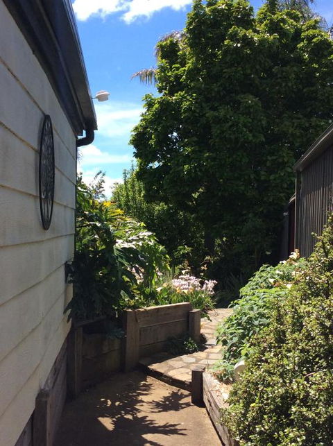 A Suite Spot In The Hills - Accommodation QLD 3