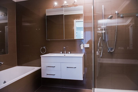 The Hicks - Accommodation QLD 6