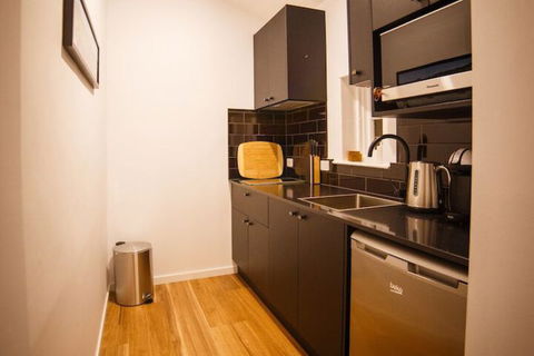 Sanctum Boutique Apartments - Accommodation QLD 4