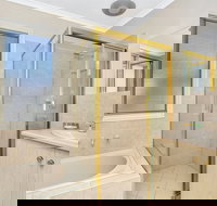 Green Reef Beach House - Accommodation QLD