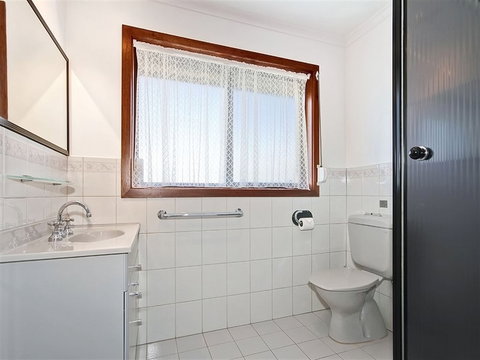 Beach House At Moana - Accommodation QLD 2