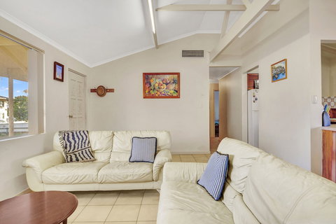 Break Away - Accommodation QLD 5