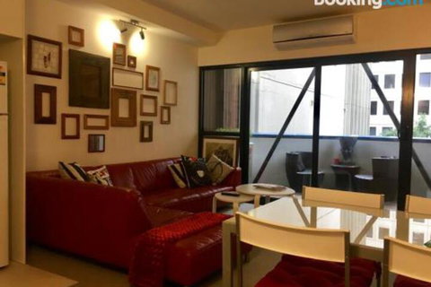 Quiet Laneway Apartment Near Bourke St. Mall - Accommodation QLD 5