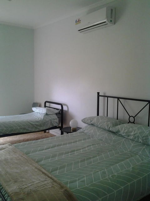 Hilltop Escape B&B - Accommodation QLD 5