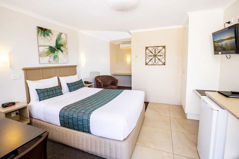 Apple & Grape Motel - Accommodation QLD 7