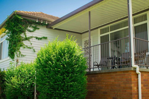 High View Cottage - Accommodation QLD 5