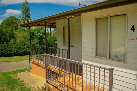 High View Cottage - Accommodation QLD 3