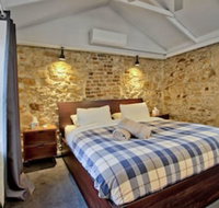 Heritage Listed Sandstone Cottage - Accommodation QLD