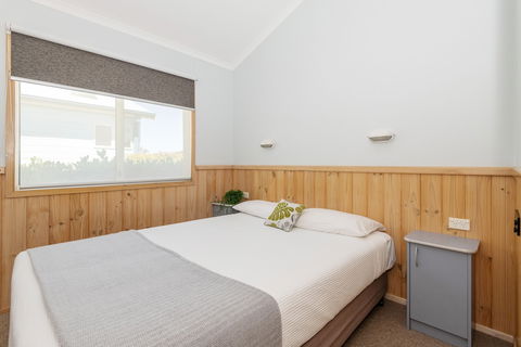 Holiday Haven Lake Tabourie - Accommodation QLD 2