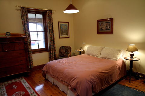 Adelaide Heritage Cottages & Apartments - Accommodation QLD 5