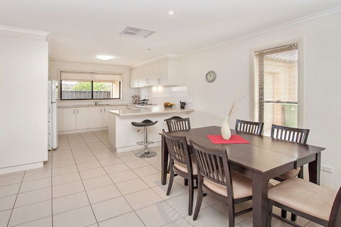Ulmara 2 - Accommodation QLD 4