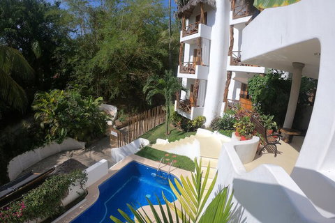 Villa Heliconia - Accommodation QLD 2