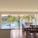 Unbeatable Waterfront Location - Accommodation QLD 0