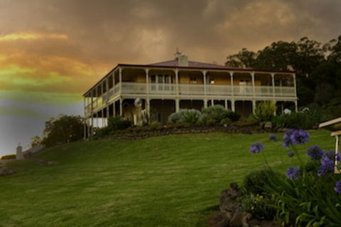 R On The Downs BnB & Spa Cottages - Accommodation QLD 0