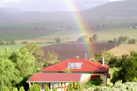 R On The Downs BnB & Spa Cottages - Accommodation QLD 1