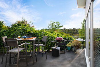 Gables Bend Spa Villa - Accommodation QLD 6