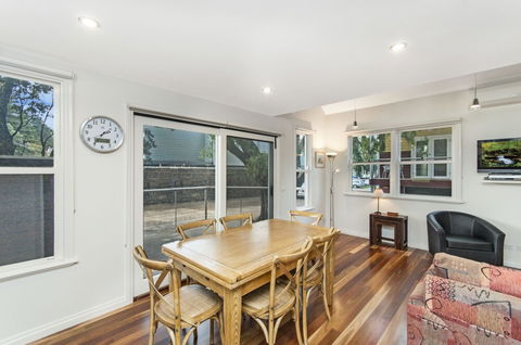 JOHANSSONS PERCH COTTAGE - Accommodation QLD 6