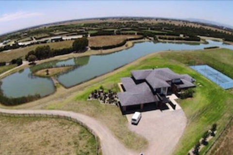 Jolong Park Clubhouse - Accommodation QLD 1