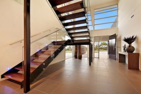 Jolong Park Clubhouse - Accommodation QLD 3