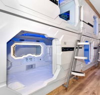 Space Q Capsule Hotel - Accommodation QLD
