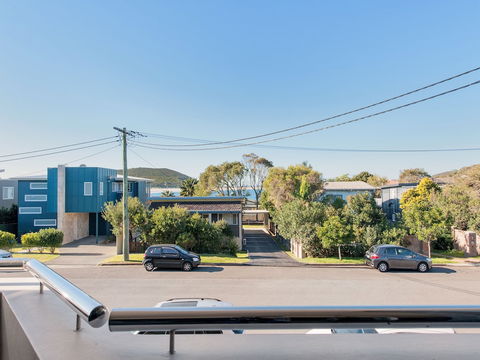 Footprints At Fingal Bay - Accommodation QLD 1