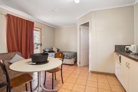 Karratha Caravan Park - Accommodation QLD 0