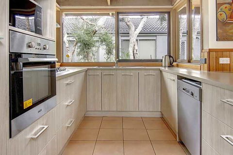 Edgar Oasis - Accommodation QLD 5