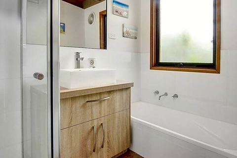 Edgar Oasis - Accommodation QLD 7