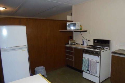 Laverton Motel - Accommodation QLD 4