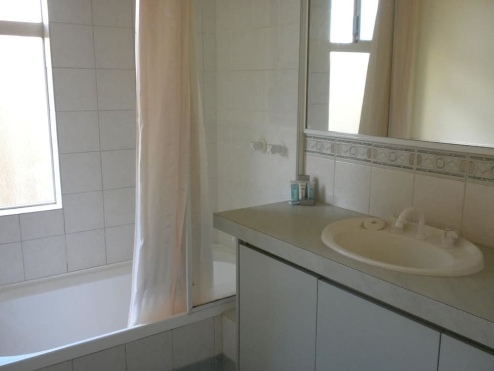 Canning Vale East ACT Accommodation QLD