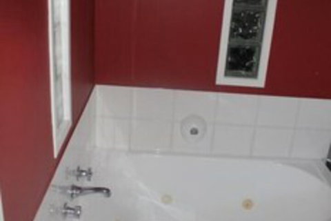 Rochester Motel - Accommodation QLD 7