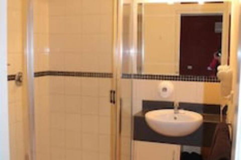 Rochester Motel - Accommodation QLD 5