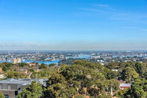 Crows Nest Family Apartment - Accommodation QLD 4
