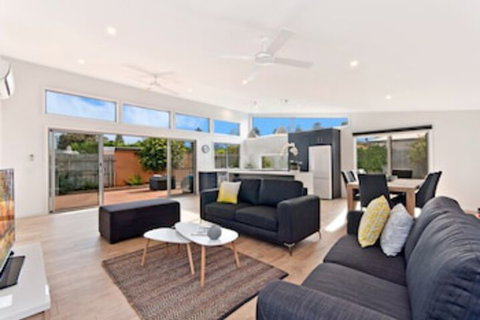 Central Park - Accommodation QLD 0